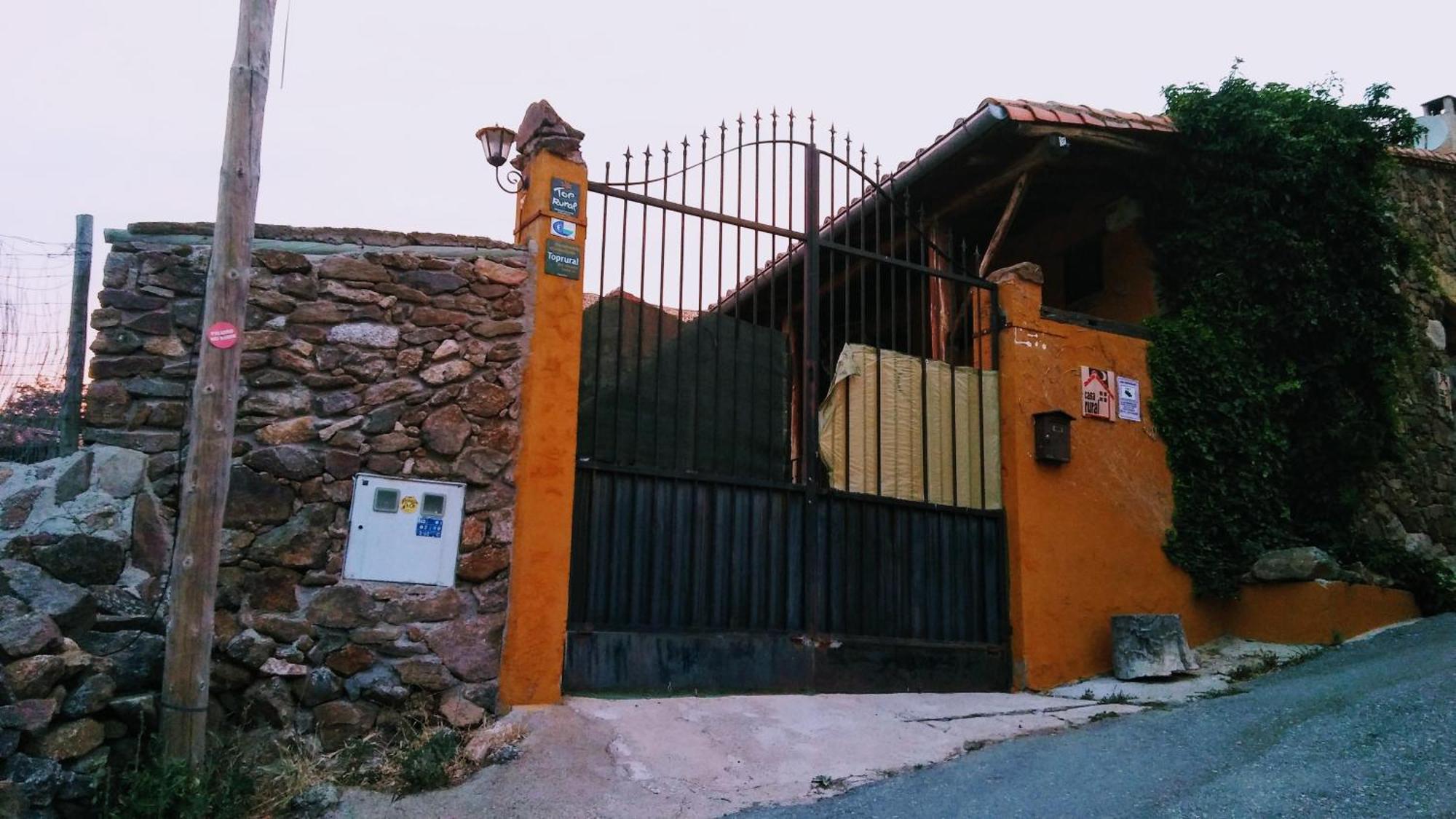 Atardecer En Gredos 1 Villa San Bartolome de Tormes Exterior photo